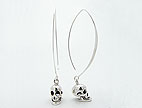 Model AP0072 skull loop earrings